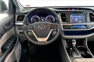 2019 Toyota HIGHLANDER LIMITED - V6 AWD